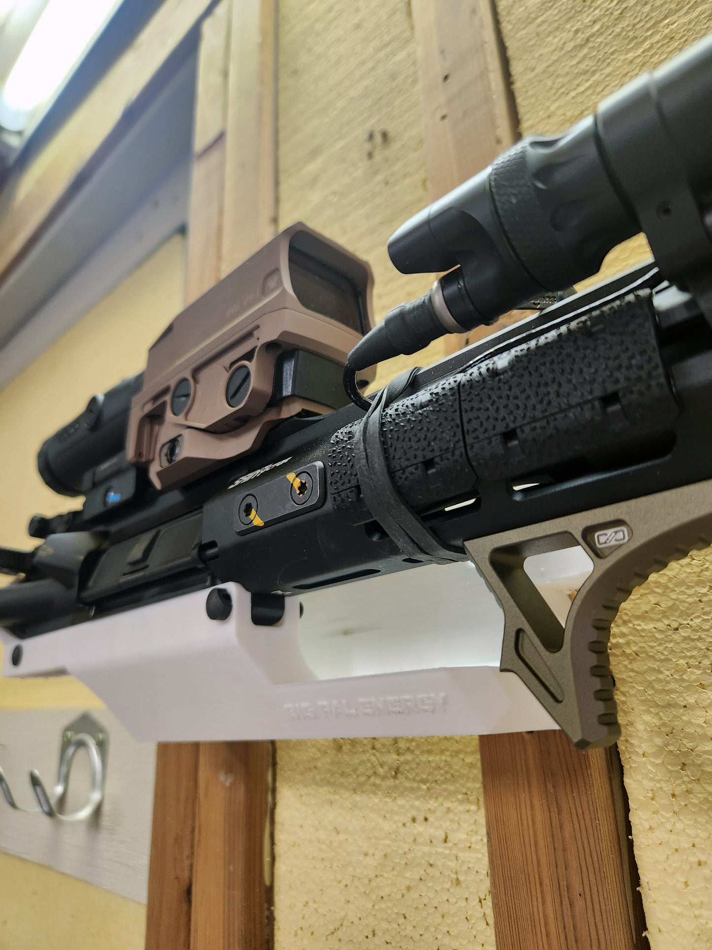 Floating AR Upper Reciever Wall Mount - Vertical/Horizontal Display